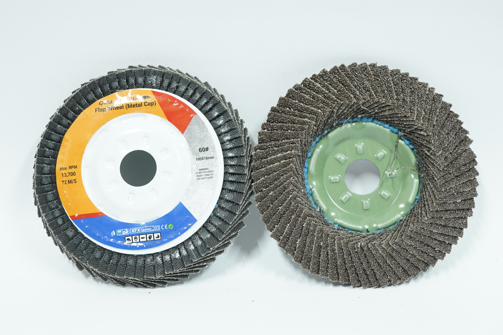 flap disc metal cap 4'' 60g Golden Bullet Flap Disc Metal Cap 4" X 60 Grit - Image 1